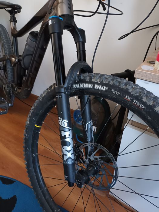 Giant Reign 29 2022 L