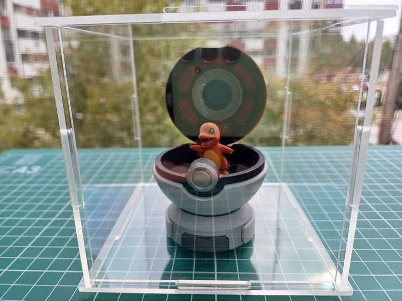 Pokeball Display with Charmander Figure + Stand & Showcase Case
