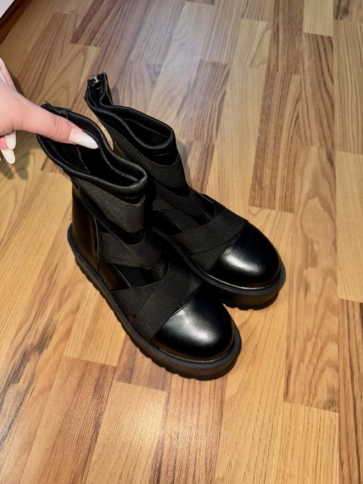 Ghete Uddy Exclusives -noi