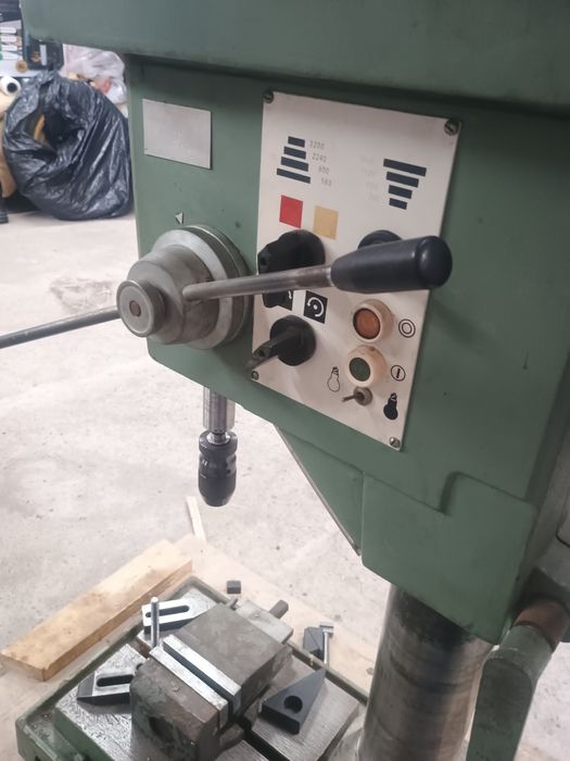 Настолна бормашина българска