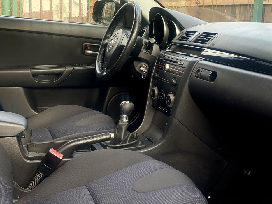 Mazda 3 ~ 1.6 Benzina