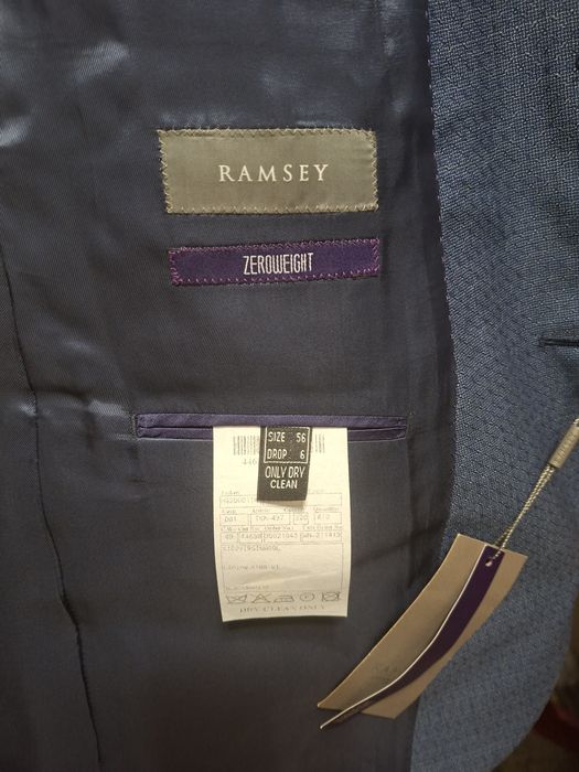 Кастюм брюками и с рубашкой