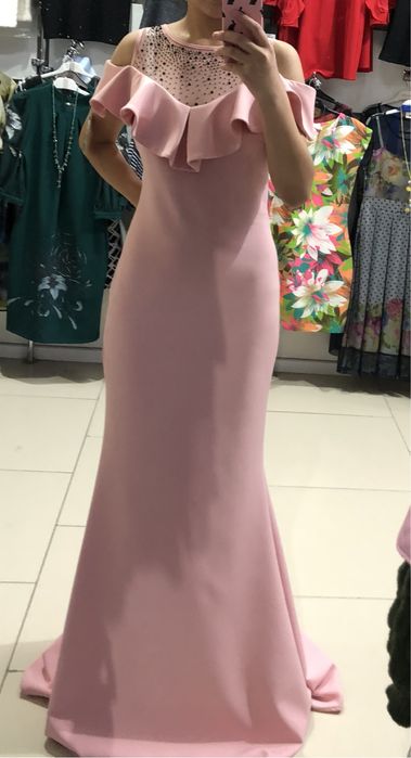 Вечернее платье