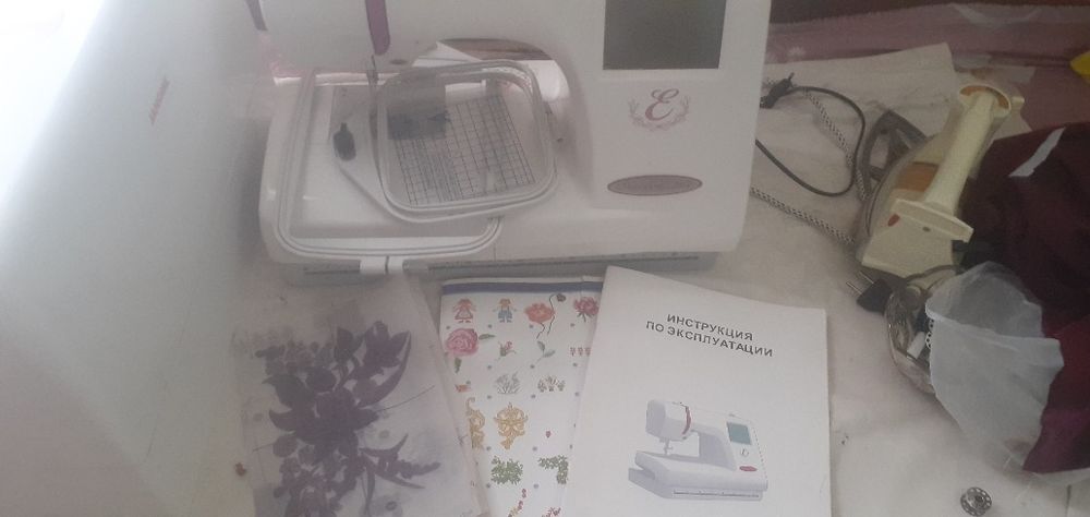 Janome 350 E вышивалный машинкаси сотилади