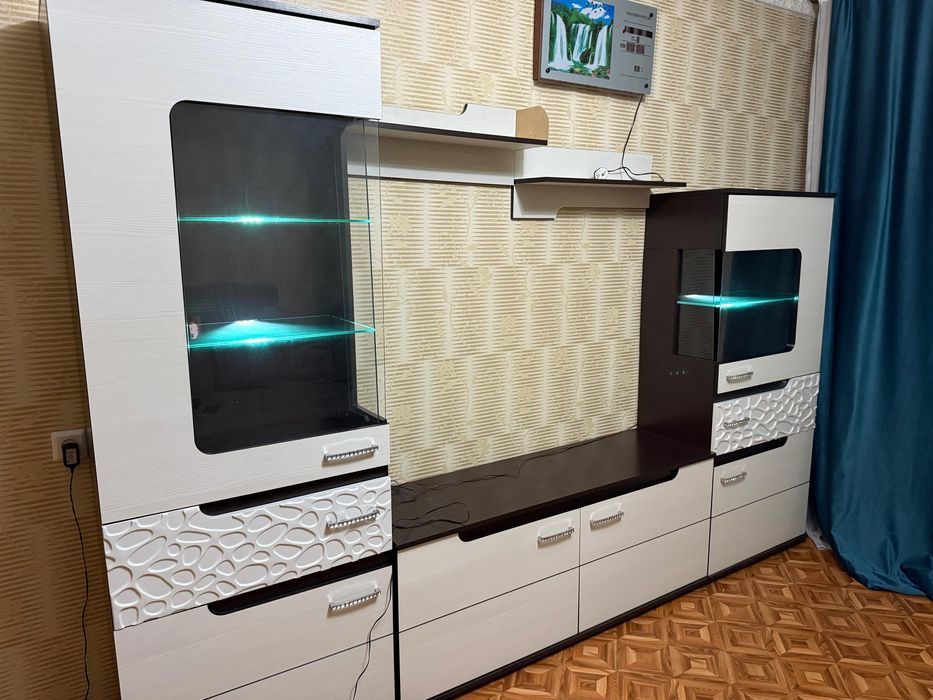 Продам шкаф тв зона