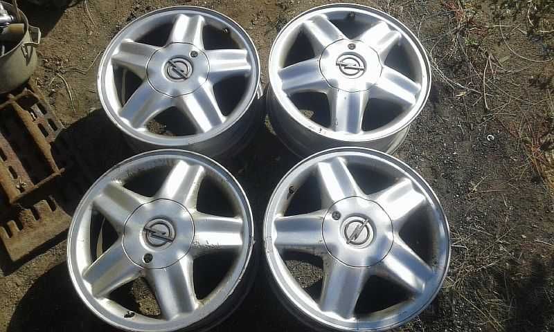 Продам оригинальные легкосплавные диски на автомашину Opel