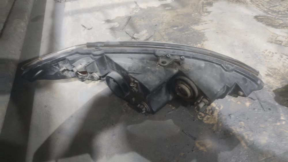 Продам фары от камри 30