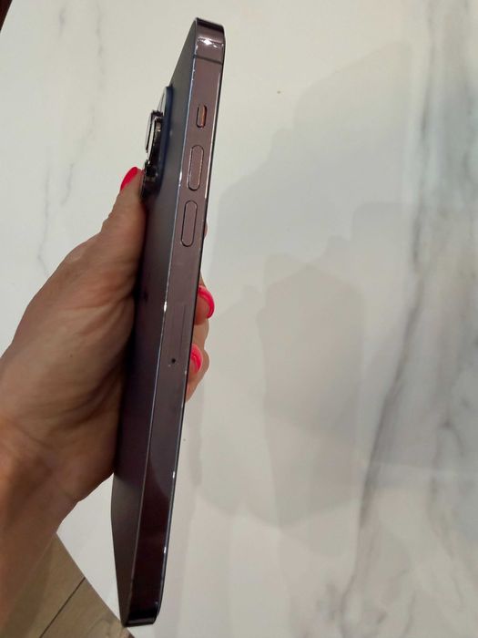 iPhone 14 Pro Max лилав