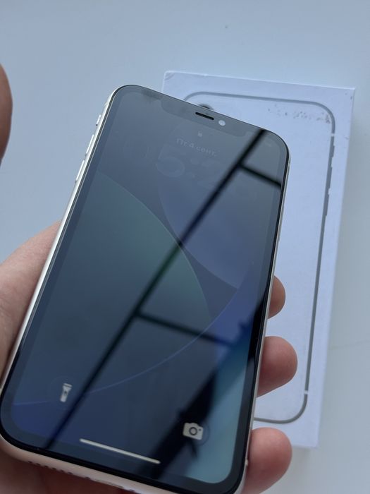 Продам iPhone 11