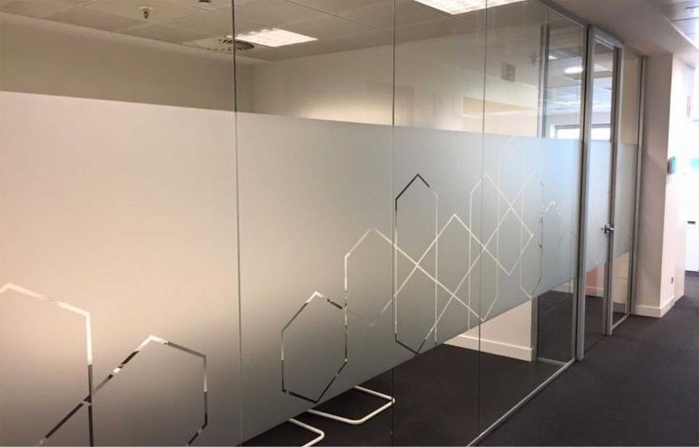 Наклейка (оклейка, самоклейка) для окно, туманка