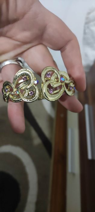 Гривна, имитация на злато