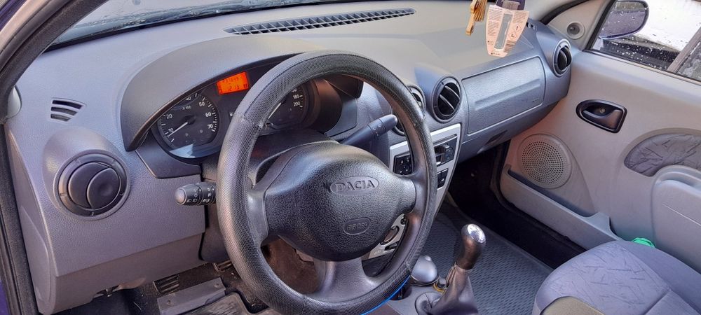 Vând dacia logan 2006