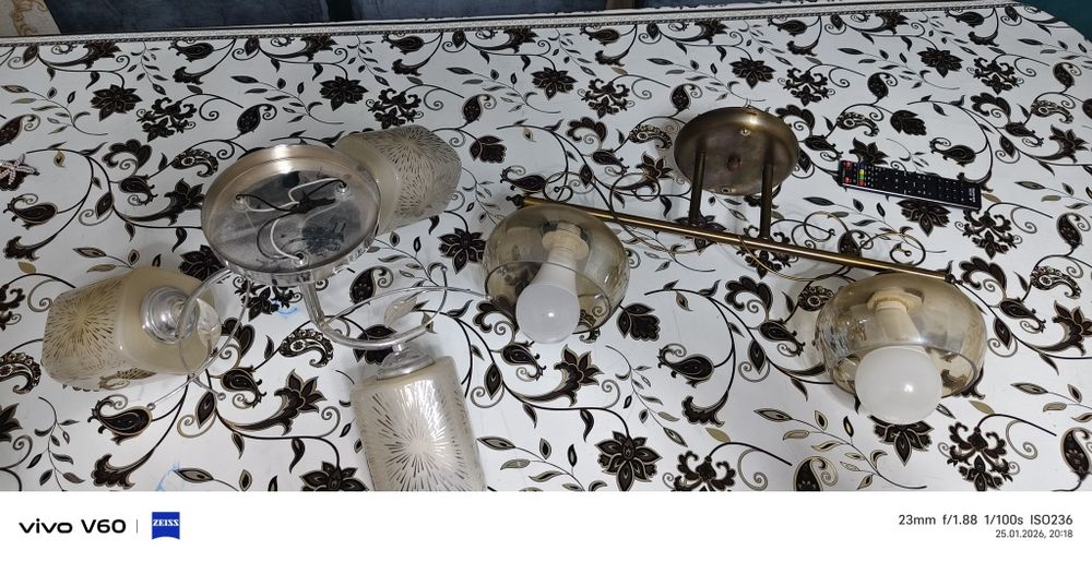 Продается люстра