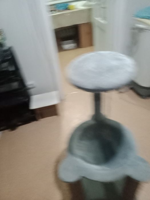 Продам домик для кота