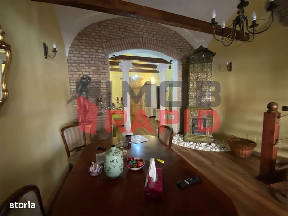 De inchiriat apartament 80 mp str. Piata Centrala vizavi de Biserica