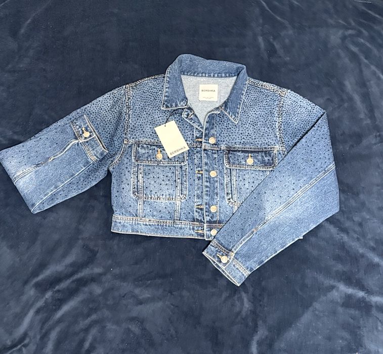 Дънково синьо яке с камъчета (Bershka)
