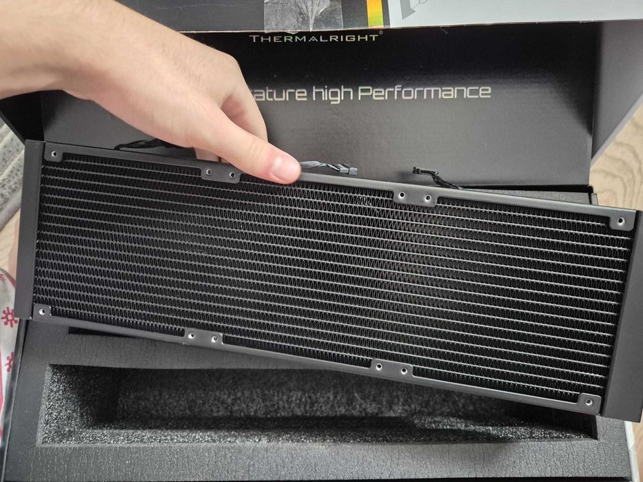 Cooler CPU Lichid Thermalright Frozen Vision 360 Fara Accesorii