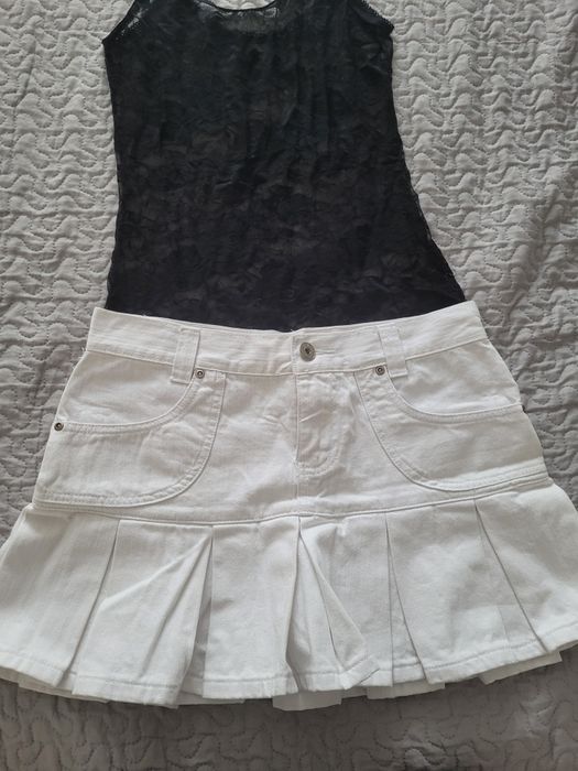 Fusta alba de blugi marime M+un top