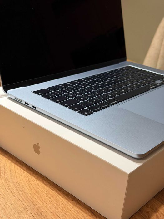 MacBook Air M4 15.3” - 16GB/512GB