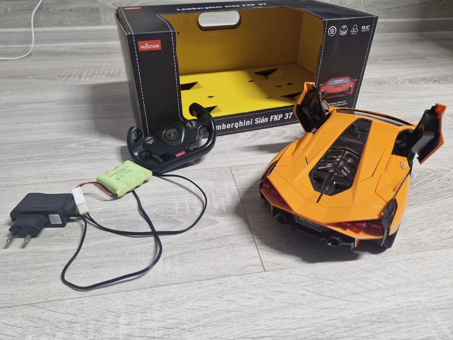 Masina cu telecomanda  Lamborghini mare, NOUA, cu cutie