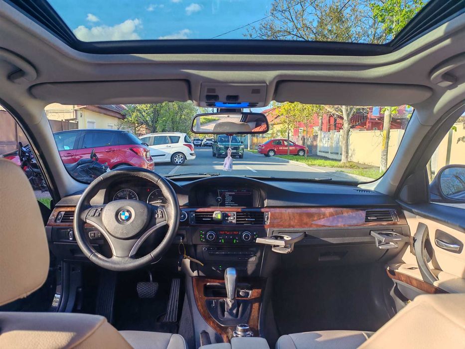 BMW 3 Series 2010 — imagine 5