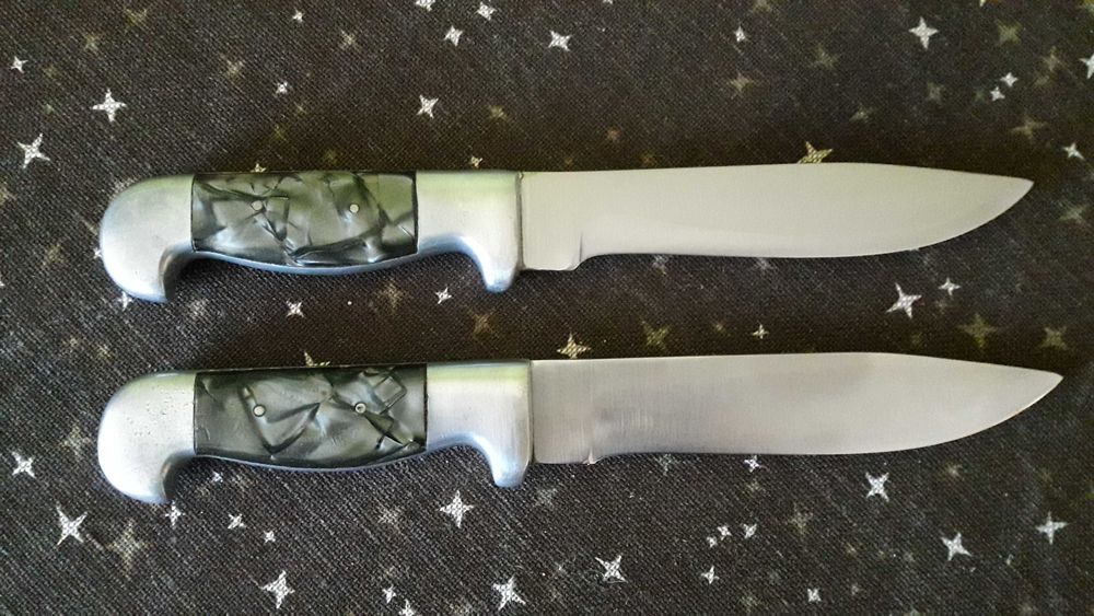 Нож Хан Тервел - Един остана