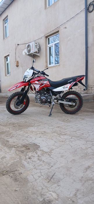 Jfohmoto 200_1 sotiladi