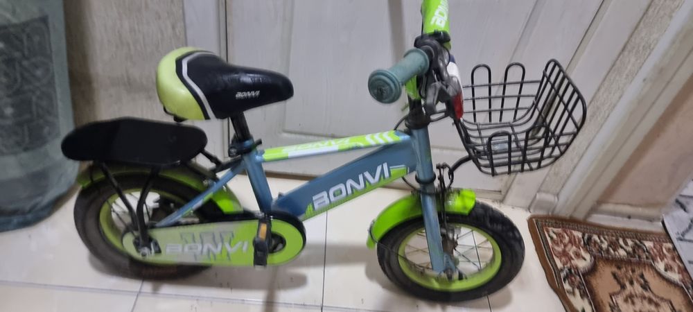 Xolati yaxshi korila kelishtrb beramza xech qati sinmagan.