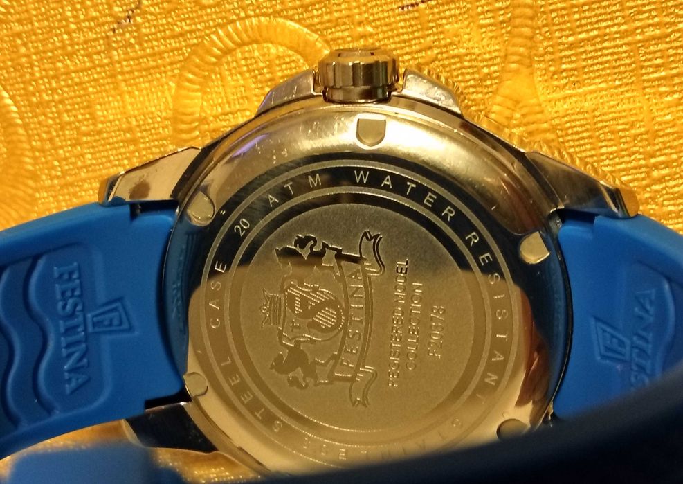 Ceas Festina Diver (Elvetian) pentru innot real WR200m/20bar