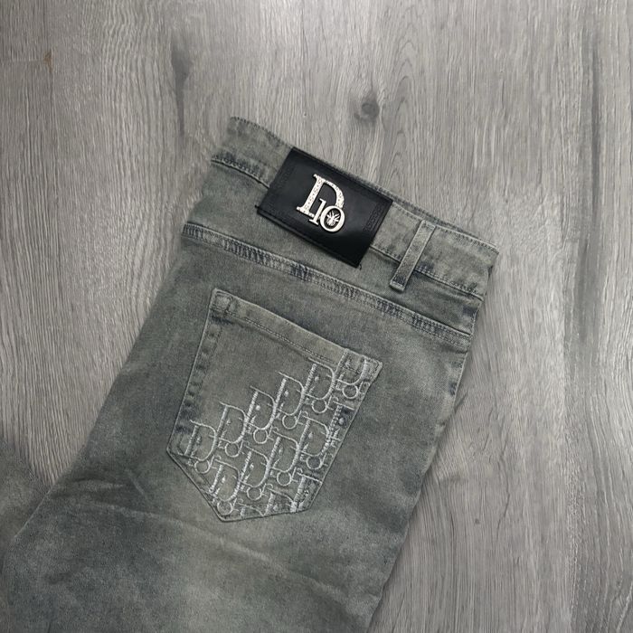 blugi dior  in stare f buna
