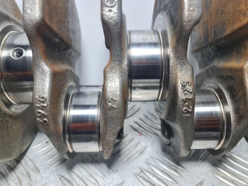 Vibrochen arbore cotit cu cuzineti Opel Astra J GTC 2.0 CDTI 131cp 96k