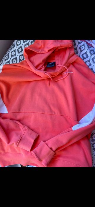 Nike суичър чисто нов