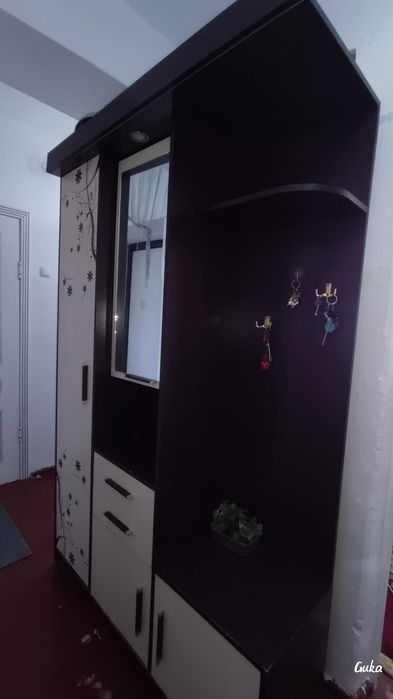 Продам Прихожую.