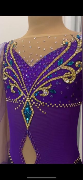 Продам платье для фигурного катания