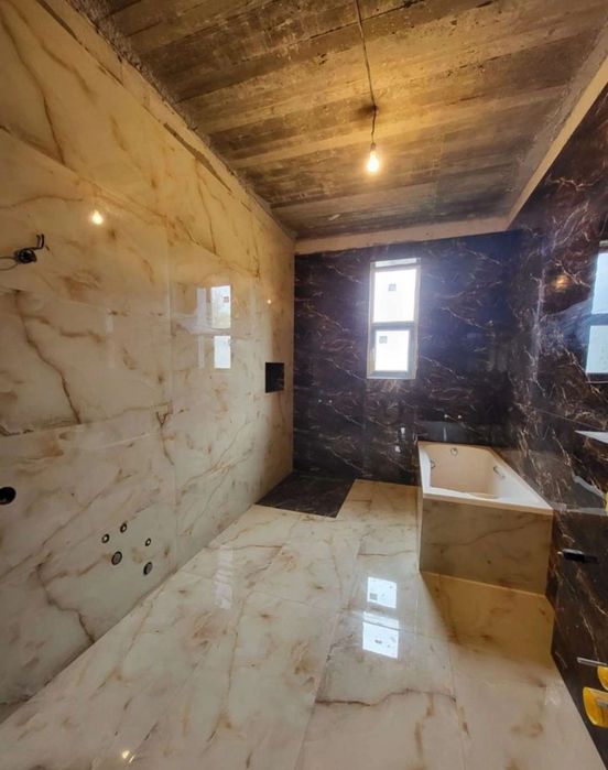 Кафельщик и сантехник