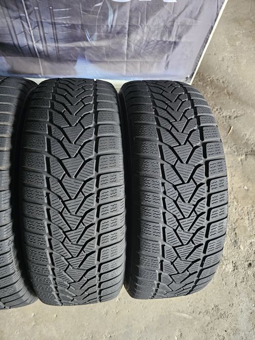 4 anvelope iarna 205 55 16 Uniroyal 2023