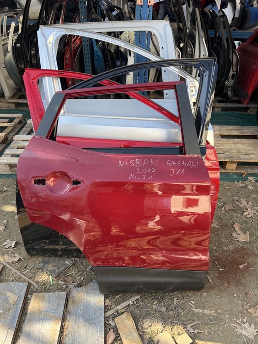 Nissan qashqai j11 2017 задна дясна врата 14-21