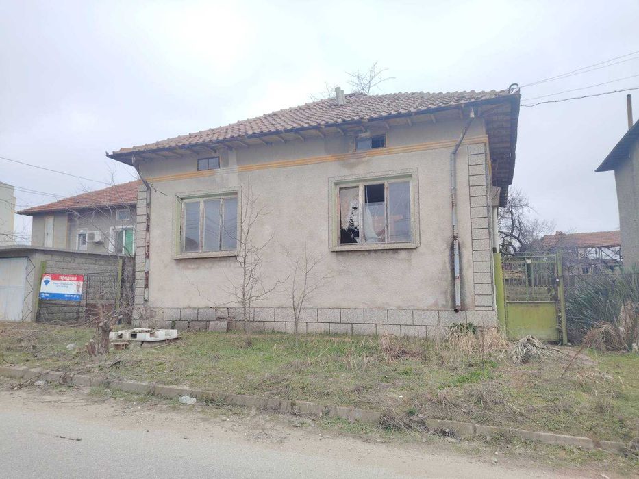 Продава се Къща в Белене - 183 кв.м за 28 €/кв.м - Снимка #2