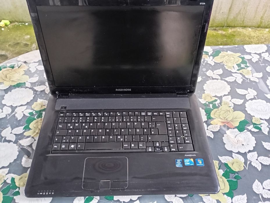 Laptop Medion Akoya i3/2.27 ghz