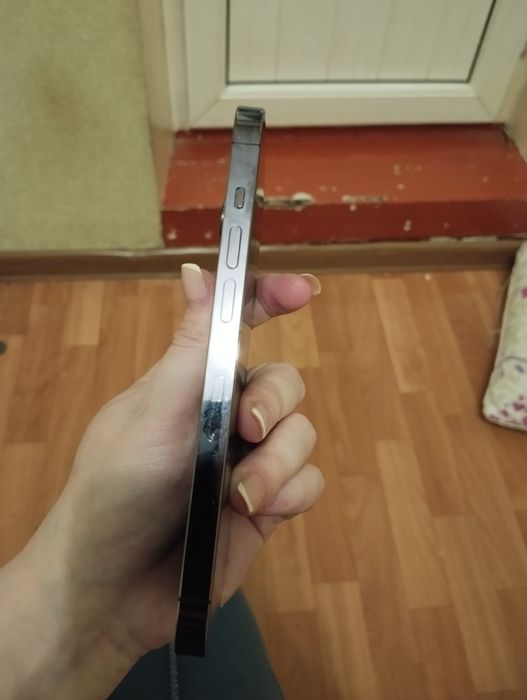 Продам айфон 14про