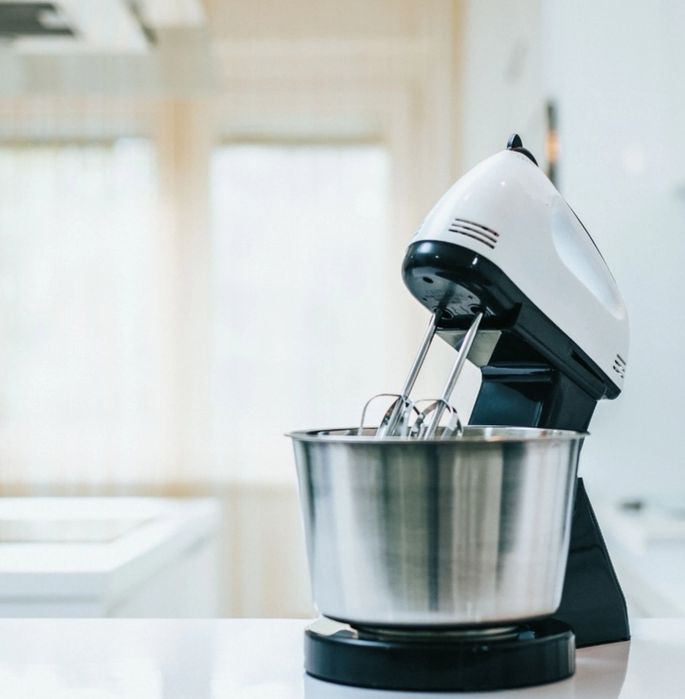 Mixer profesional multifunctional cu bol inox Scarlett 200W 7 trepte v