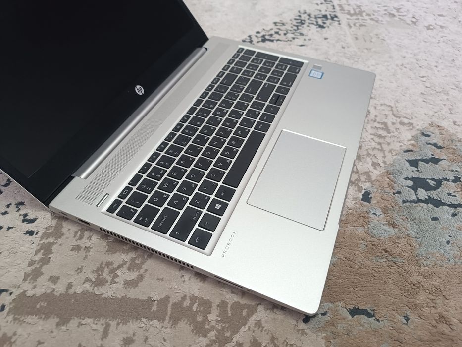 Мощный core i7-8, 512 SSD, Full HD ноутбук HP
