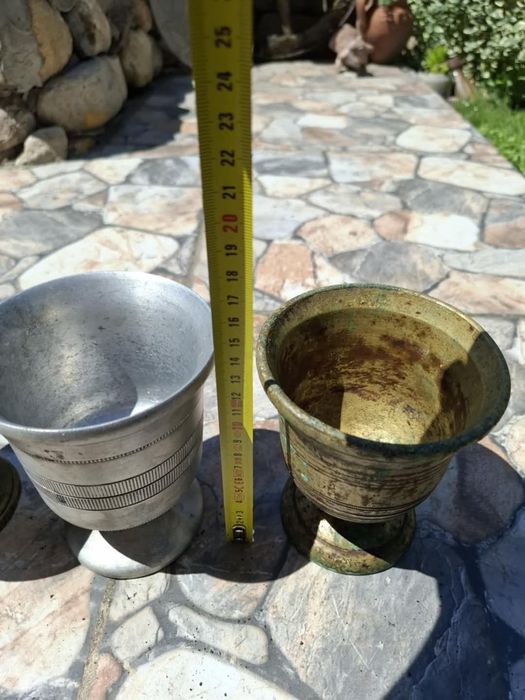 Две бронзови стари хаванчета