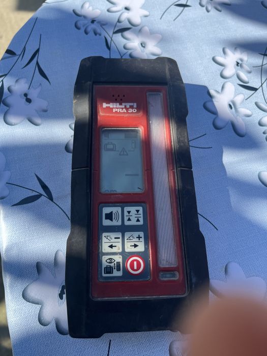 Nivela cu laser rotativ Hilti PR30 HVS A12