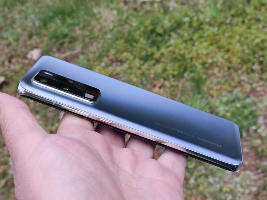 Huawei P40 Pro 256/12 +original Huawei P40 Pro Game Case