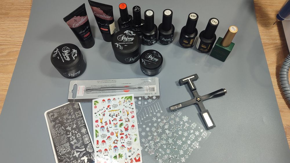 Продается набор для маникюра