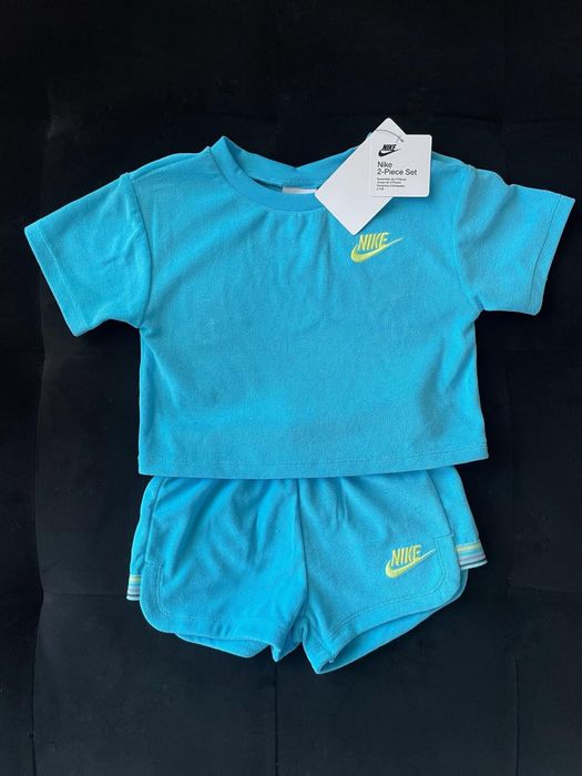 Детски екипи Nike - нови! Размер 24 м