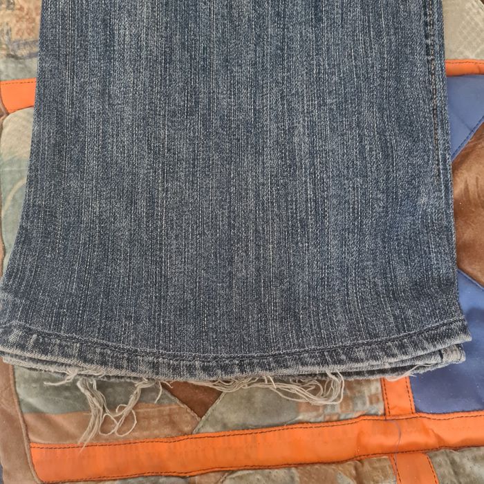 Продам брендовые джинсы