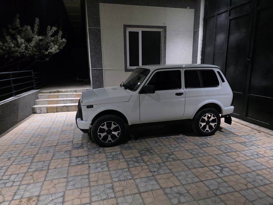 Niva urban 2021 ideyal polni wumka+ prapa