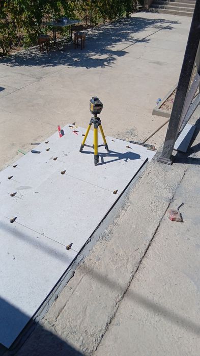 Кафельщик кафель жабыстырамыз